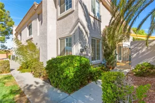 Photo #6: 2728925 Listing