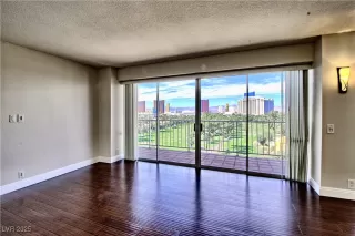 Photo #2: 2728934 Listing 