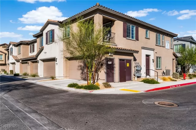 MLS: 2728953 Condo For Sale