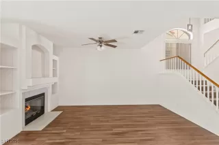 Photo #4: 2728955 Listing 