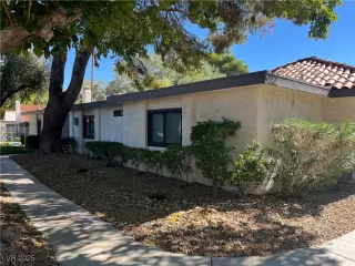 Photo #3: 2728972 Listing