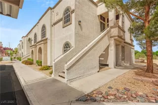 Photo #2: 2729005 Listing 