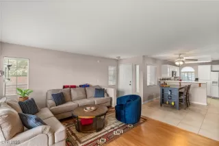 Photo #6: 2729005 Listing 