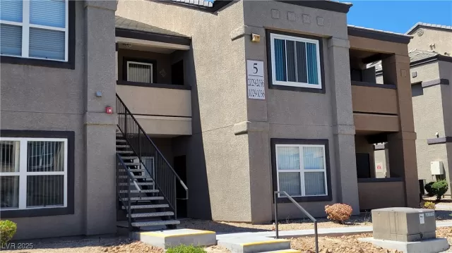 MLS: 2729042 Condo For Sale