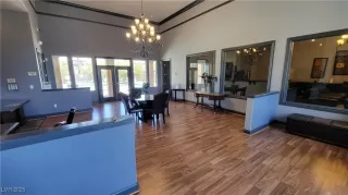 Photo #3: 2729042 Listing