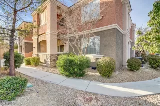 Photo #3: 2729047 Listing 