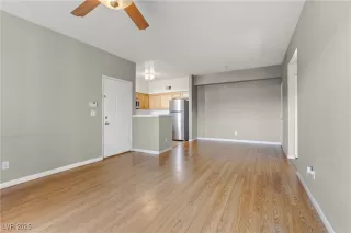 Photo #6: 2729047 Listing 