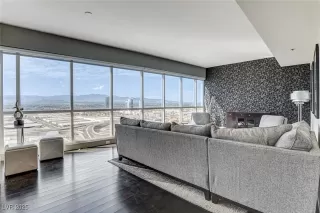 Photo #4: 2729054 Listing 