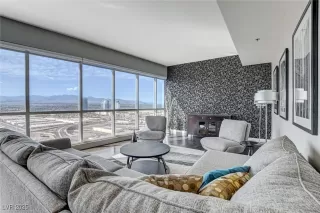 Photo #5: 2729054 Listing 