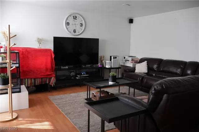 MLS: 2729068 Condo For Sale