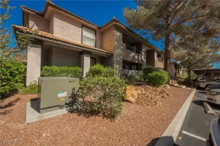 Photo #2: 2729098 Listing 