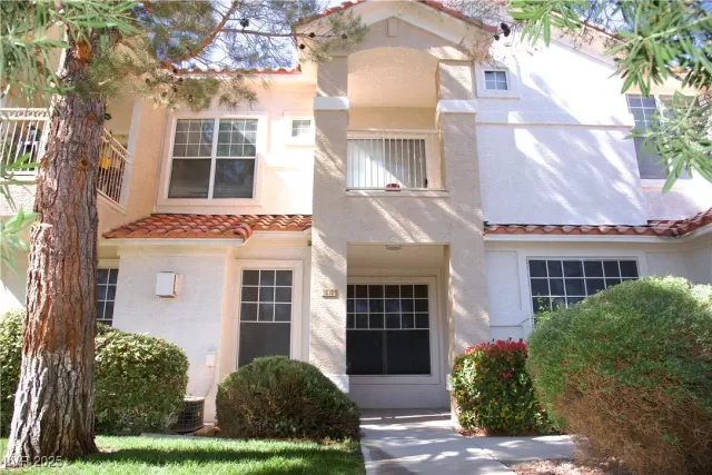MLS: 2729107 Condo For Sale