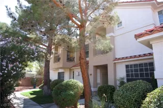Photo #1: 2729107 Listing 