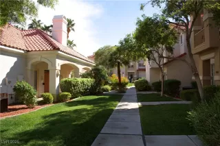 Photo #4: 2729107 Listing 