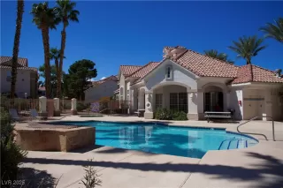 Photo #6: 2729107 Listing 