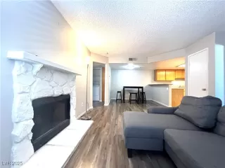 Photo #2: 2729180 Listing 