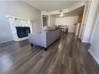 Photo #3: 2729180 Listing 