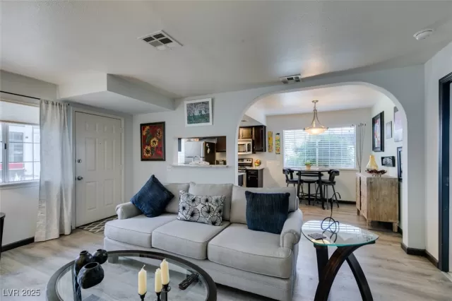 MLS: 2729198 Condo For Sale