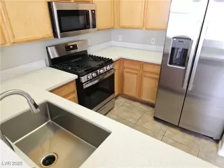 Photo #1: 2729228 Listing 