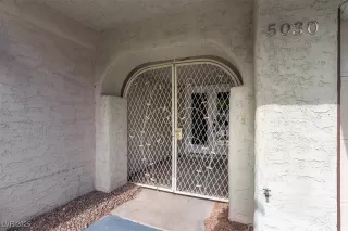 Photo #3: 2729248 Listing