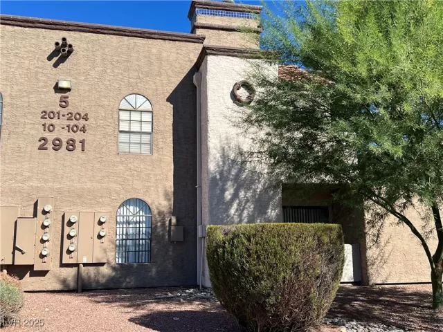 MLS: 2729268 Condo For Sale