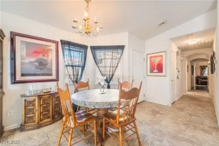 Photo #4: 2729280 Listing