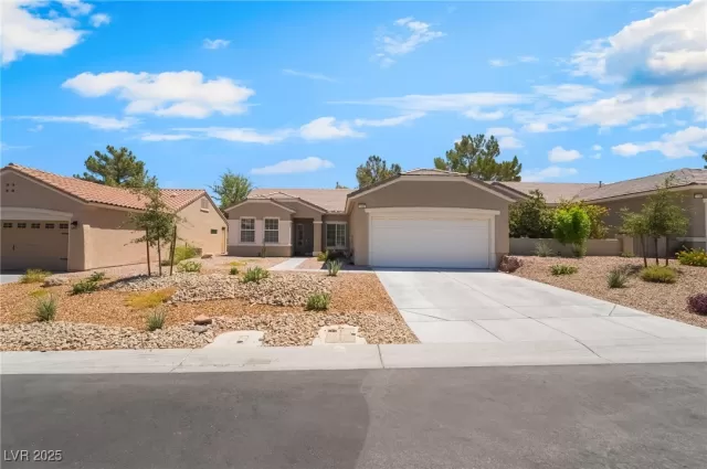 MLS: 2729284 Condo For Sale