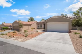 Photo #2: 2729284 Listing 