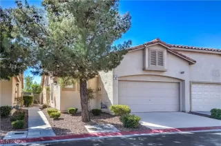 Photo #4: 2729296 Listing