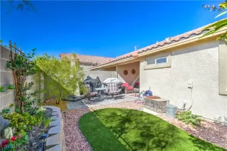 Photo #5: 2729296 Listing