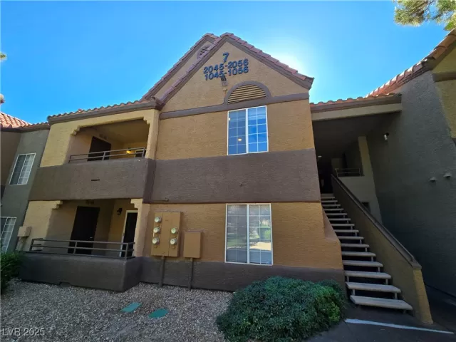 MLS: 2729300 Condo For Sale