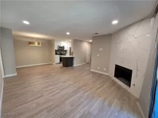 Photo #5: 2729300 Listing 