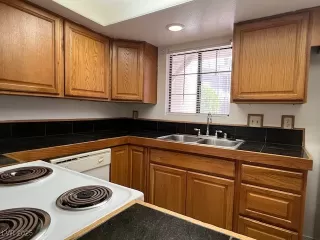 Photo #5: 2729325 Listing 