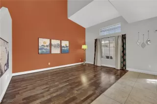 Photo #5: 2729328 Listing
