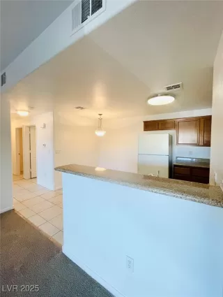 Photo #4: 2729359 Listing 