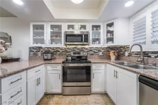 Photo #5: 2729362 Listing 