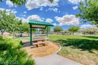 Photo #3: 2729371 Listing 