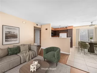 Photo #4: 2729380 Listing 