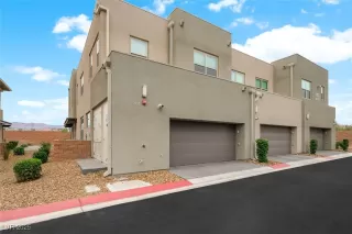 Photo #4: 2729382 Listing 