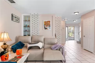 Photo #2: 2729388 Listing 