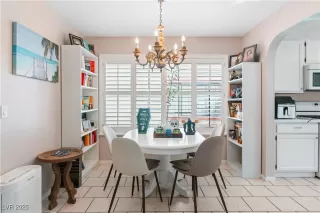 Photo #5: 2729388 Listing 