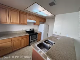 Photo #4: 2729392 Listing 