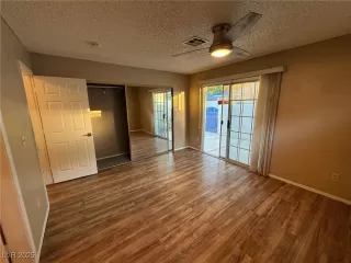 Photo #6: 2729411 Listing