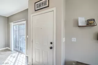 Photo #4: 2729415 Listing 
