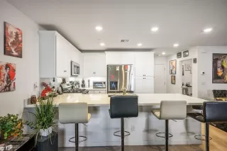 Photo #5: 2729433 Listing