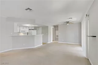 Photo #3: 2729532 Listing 