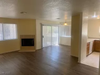 Photo #2: 2729534 Listing