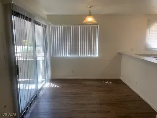 Photo #3: 2729534 Listing