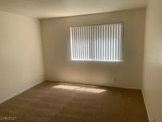 Photo #5: 2729534 Listing