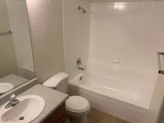 Photo #6: 2729534 Listing